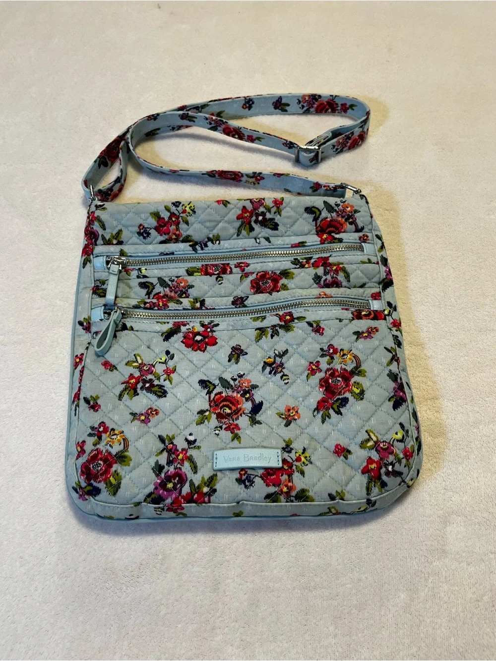 🌸 Vera Bradley Light Blue Floral Quilted Crossbody Purse Shoulder Bag 🌸